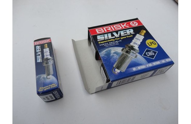 Свічка запалювання ВАЗ 2101(Газ) довга (к-кт 4шт) SILVER LR15YS BRISK АНАЛОГ