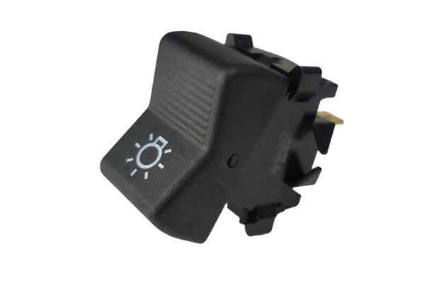 Кнопка (клавіша) головного світла 2103, 2104, 2105, 2106 (3 контакти) SKADI