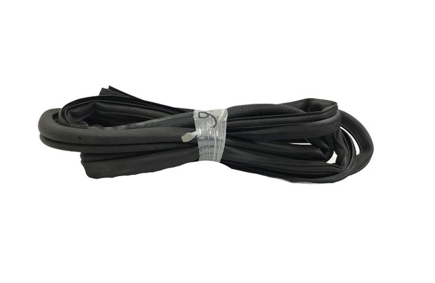 Ущільнювач дверей 2110, 2111, 2112 універсальний на всі двері (3500 мм) SKADI