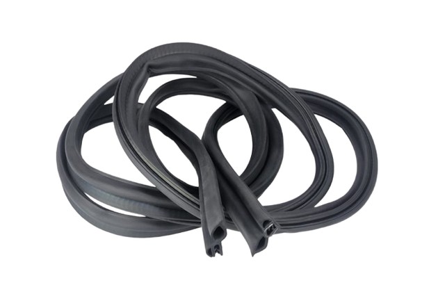 Уплотнитель багажника 2170 (3280 мм) SKADI